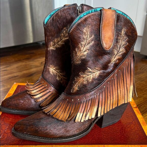 Corral Handcrafted LD Brown Fringe Laser & Studs Ankle Cowboy Boots - Picture 1 of 7
